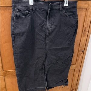 GAP Black Denim Midi Skirt